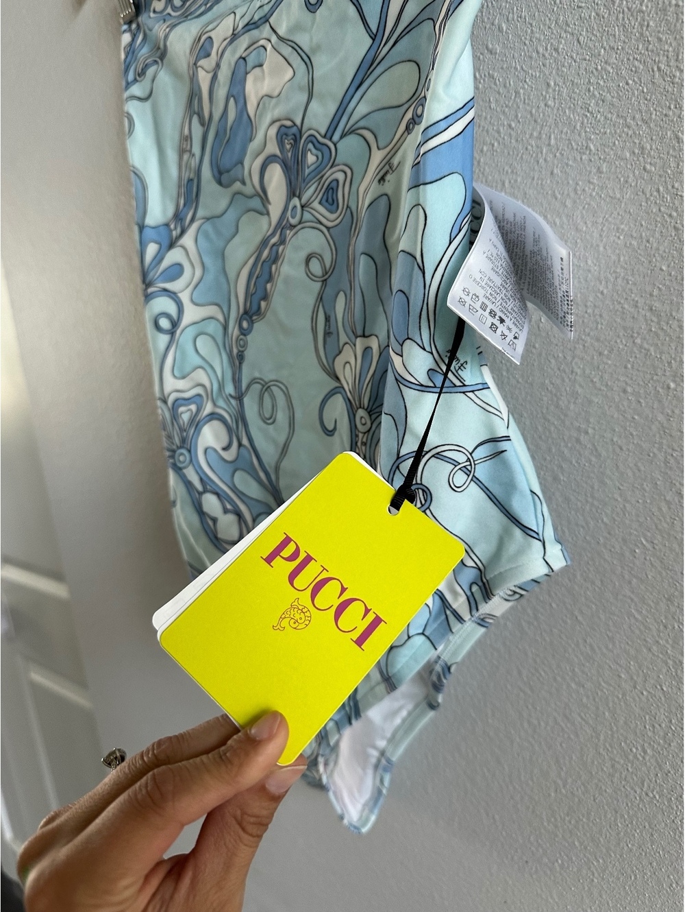 Emilio PUCCI Orchidee Halterneck Swimsuit NEW Size Small - Picture 4 of 8